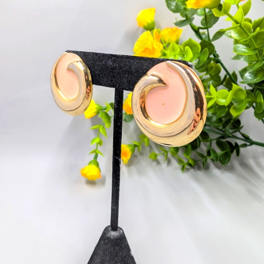 Vintage 1980s Peach Spiral Oversized Style Stud Earrings - Picture 3 of 6